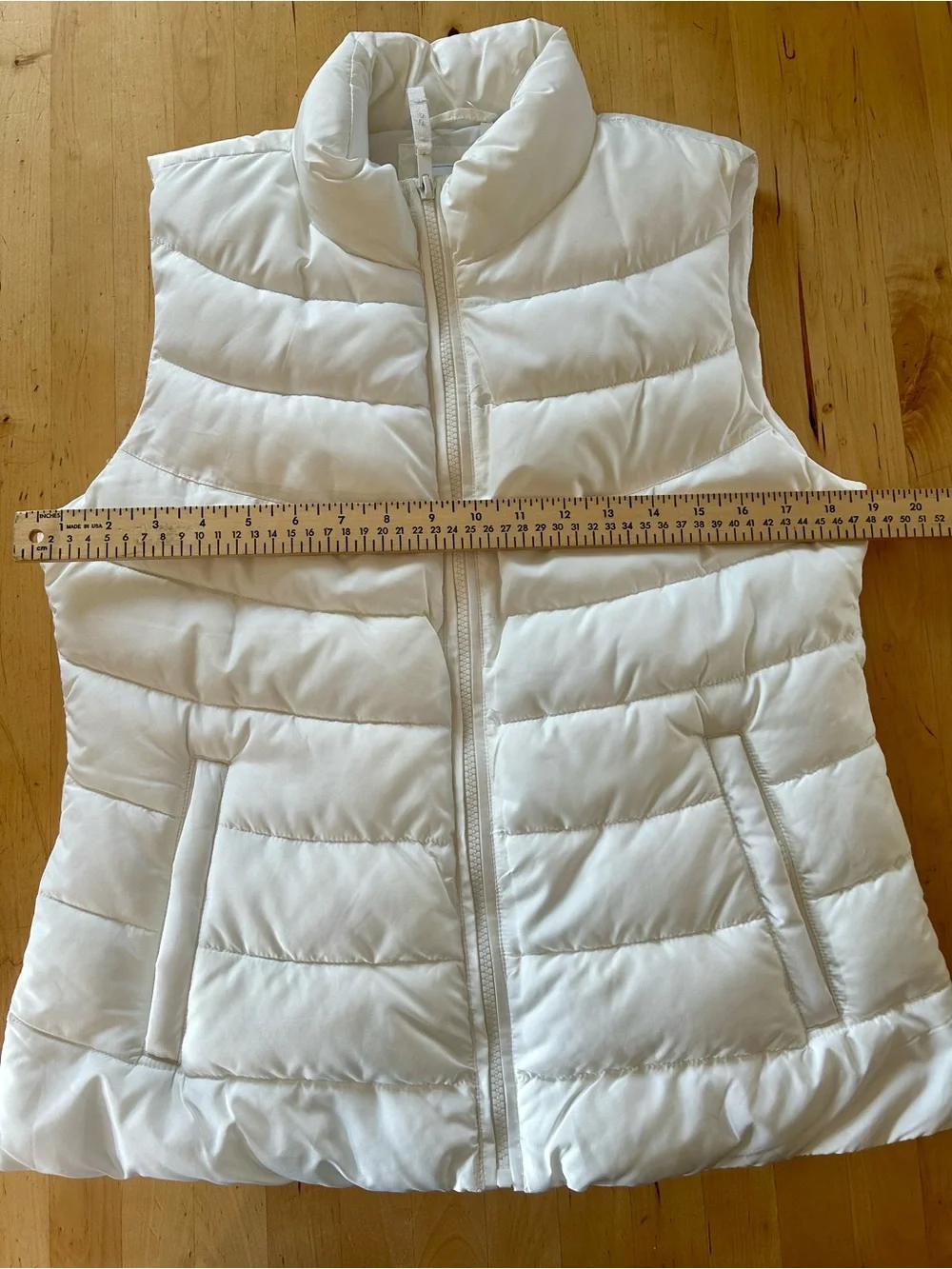 GAP ColdControl Lightweight Puffer Vest White Size S NWT